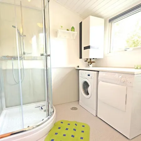 Beautiful In W/ Wifi And 3 Bedrooms Vakantiehuis